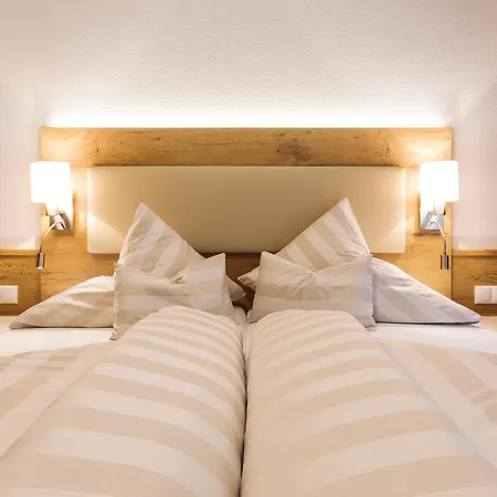 Apartahotel Madeleine Superior Inklusive Summercard