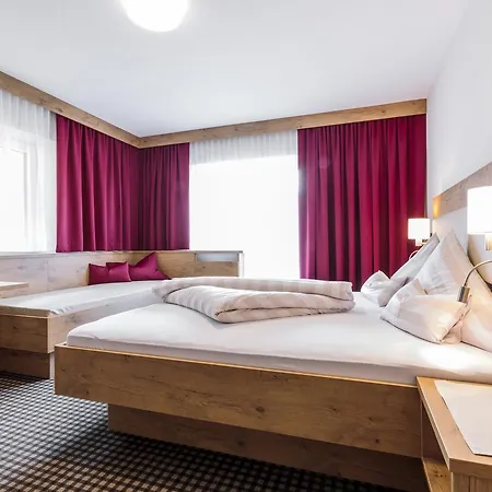 Madeleine Superior Inklusive Summercard 4* זולדן