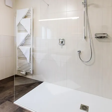 Madeleine Superior Inklusive Summercard Lägenhetshotell 4*