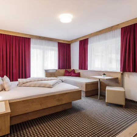 Aparthotel Madeleine Superior Inklusive Summercard 4*